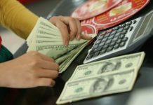 Tỷ giá ngoại tệ ngày 31/5: Căng thẳng lên cao, USD lên đỉnh