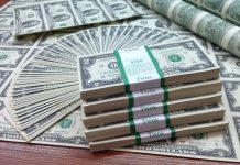 Tỷ giá USD hôm nay (25-4): Đồng USD quay đầu giảm, trong nước tăng nhẹ