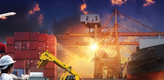 Giá xăng dầu hôm nay (3-3): Tăng vọt