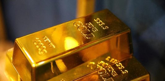 Giá vàng giằng co khi thị trường chờ tiến triển mới từ đàm phán Mỹ – Iran